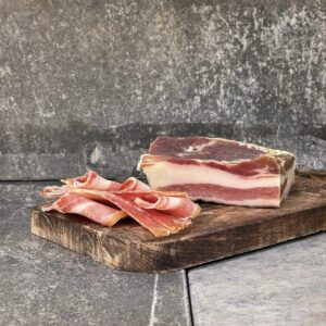 f815fbb6-db53-4d45-a8ee-a1d557239704 Dry-aged spek